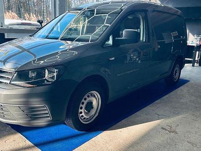 Gebraucht VW Caddy Maxi 102 PS (75 kW) 2017 Grau Van / Kleinbus