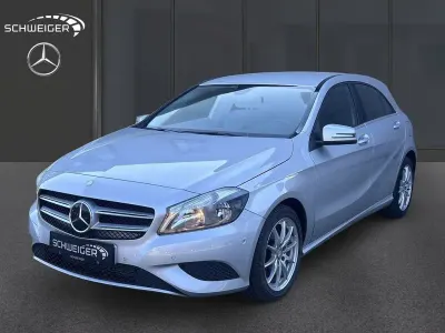 Gebraucht Mercedes A180 Style 122 PS (89 kW) 2013 Silber Kleinwagen