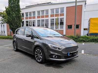 Gebraucht Ford S-MAX Titanium 180 PS (132 kW) 2016 Grau Van / Kleinbus