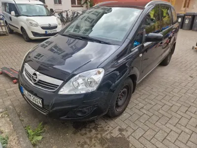 Gebraucht Opel Zafira Family 116 PS (85 kW) 2008 Schwarz Van / Kleinbus