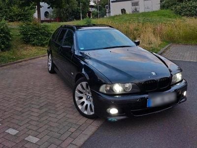 BMW 525