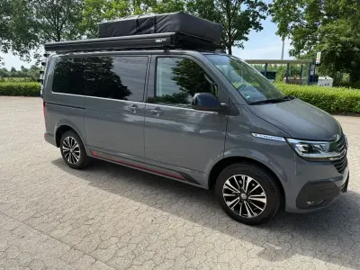 Gebraucht VW Multivan Edition 150 PS (110 kW) 2021 Grau Van / Kleinbus