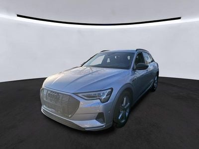 Begagnad Audi e-tron Advanced 300 kW (408 HK) 2023 Silver SUV