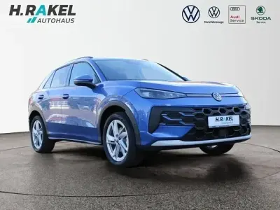 Usado VW T-Roc Life 150 HP (110 kW) 2026 Azul SUV