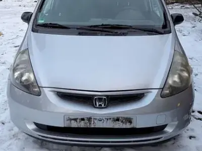 Usata Honda Jazz S Cool 77 CV (56 kW) 2003 Argento Utilitaria