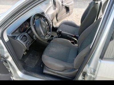 Gebraucht Ford Fiesta 80 PS (58 kW) 2004 Silber Kleinwagen