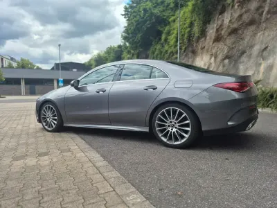 Gebraucht Mercedes CLA200 163 PS (119 kW) 2022 Grau Limousine