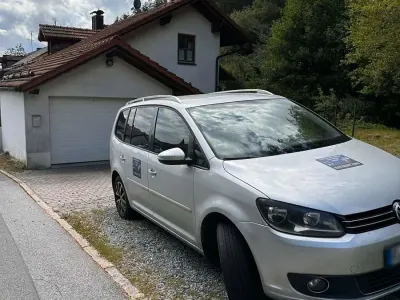 Gebraucht VW Touran 140 PS (102 kW) 2010 Silber Van / Kleinbus