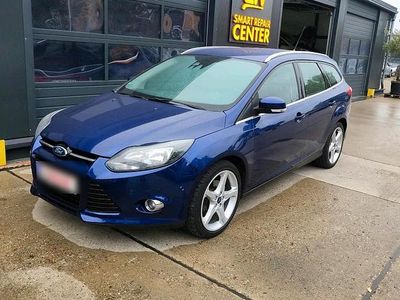Gebraucht Ford Focus Titanium 163 PS (119 kW) 2014 Blau Kombi