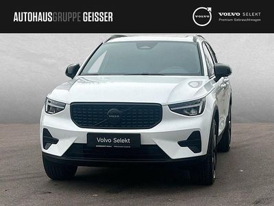Neu Volvo XC40 Plus 163 PS (119 kW) 2025 Crystal weiß perleffekt SUV