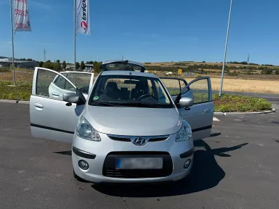 Gebraucht Hyundai i10 77 PS (56 kW) 2010 Grau Kleinwagen