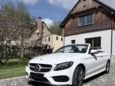 Gebraucht Mercedes C200 AMG line 184 PS (135 kW) 2017 Polarweiss  unilack Cabrio