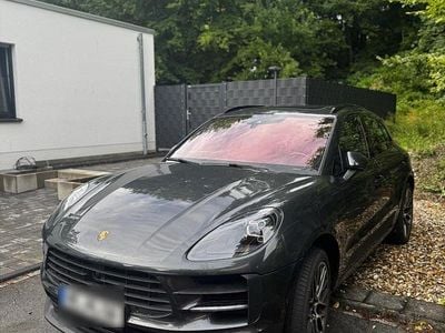 Porsche Macan S