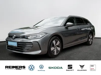 Gebraucht VW Passat Business 150 PS (110 kW) 2025 Grau Kombi