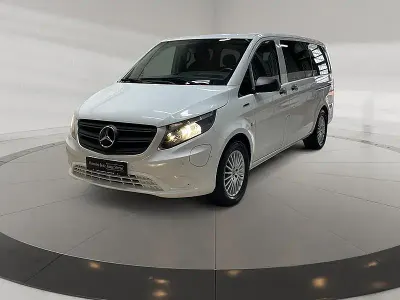 Gebraucht Mercedes e-Vito 150 kW (204 PS) 2020 Arktikweiss Van