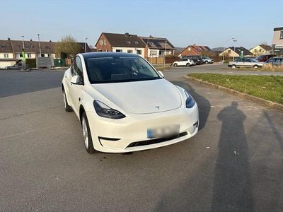 Second-hand Tesla Model Y 378 kW (514 CP) 2022 Alb SUV