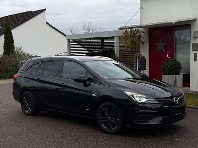 Onyx schwarz metallic Gebraucht 2021 Opel Astra Kombi | 11.900 € (Guter Preis)