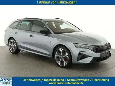 Neu Skoda Octavia RS 265 PS (194 kW) 2025 Sea blue metallic Kombi