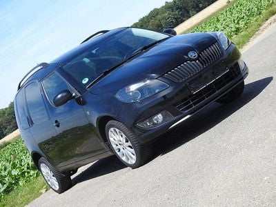 Schwarz Gebraucht 2015 Skoda Roomster Van / Kleinbus | 6.999 € (Teuer)