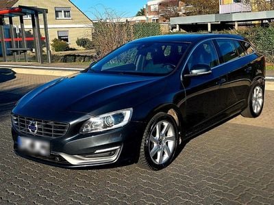 Gebraucht Volvo V60 Momentum 136 PS (100 kW) 2013 Grau Kombi