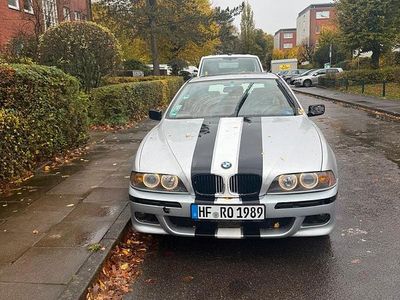 BMW 525