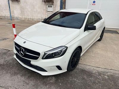 Gebraucht Mercedes A220 184 PS (135 kW) 2017 Weiß Limousine