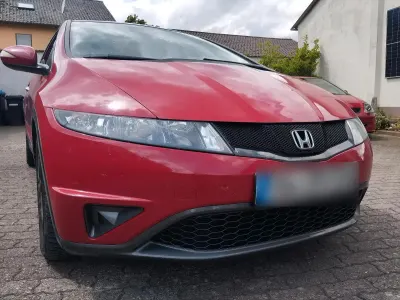 Gebraucht Honda Civic 100 PS (73 kW) 2011 Rot Limousine