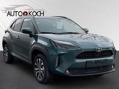 Neu Toyota Yaris Cross 130 PS (95 kW) 2026 Grün SUV