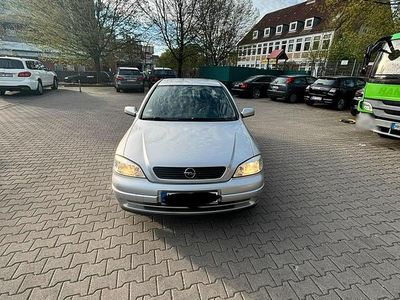 Gebraucht Opel Astra 2000 Silber Limousine