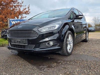 Schwarz Gebraucht 2016 Ford S-MAX Titanium Van / Kleinbus | 7.300 € (Fairer Preis)