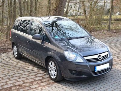 Gebraucht Opel Zafira Family 125 PS (91 kW) 2013 Braun Van / Kleinbus