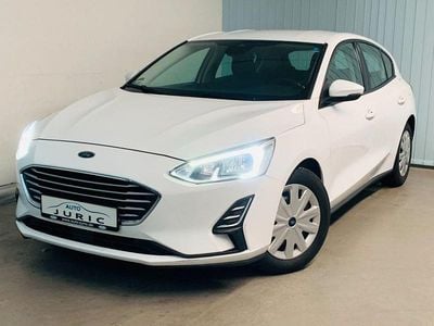 Gebraucht Ford Focus Trend 101 PS (74 kW) 2019 Weiß Limousine