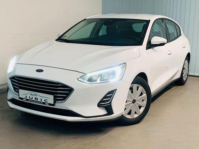 Weiß Gebraucht 2019 Ford Focus Trend Limousine | 6.500 € (Etwas zu teuer)