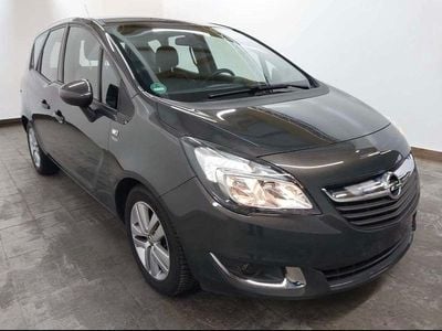Grau Gebraucht 2015 Opel Meriva Style Van / Kleinbus | 7.499 € (Fairer Preis)