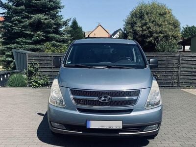 Hyundai H-1