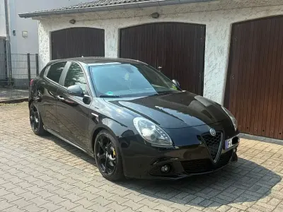 Gebraucht Alfa Romeo Giulietta Sprint 150 PS (110 kW) 2015 Schwarz Kleinwagen