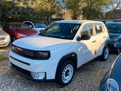 Nouă Fiat Grande Panda Red 83 kW (113 CP) 2026 Alb Hatchback