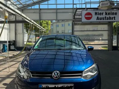 Gebraucht VW Polo 105 PS (77 kW) 2011 Blau Kleinwagen