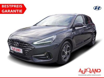 Gebraucht Hyundai i30 Intro Edition 159 PS (116 kW) 2020 Grau Limousine