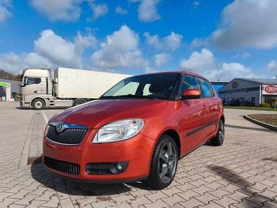 Gebraucht Skoda Fabia Classic 69 PS (50 kW) 2009 Orange Limousine