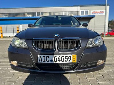 Gebraucht BMW 320 Sport Line 163 PS (119 kW) 2007 Grau Kombi