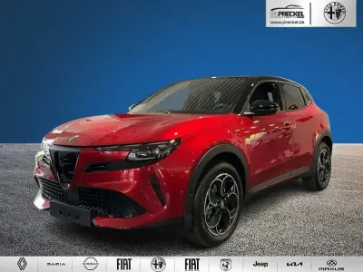 Second-hand Alfa Romeo Junior Edizione Speciale 114 kW (156 CP) 2024 Negru SUV