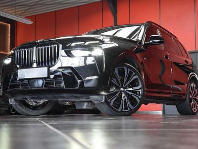 Second-hand BMW X7 Comfort Edition 340 CP (250 kW) 2024 Negru SUV
