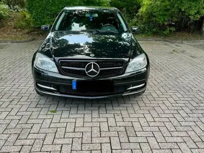 Gebraucht Mercedes C220 Avantgarde 170 PS (125 kW) 2010 Schwarz Limousine