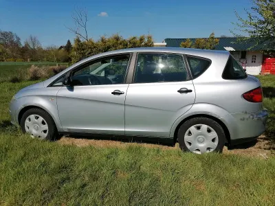 Usata Seat Toledo 105 CV (77 kW) 2005 Argento Utilitaria
