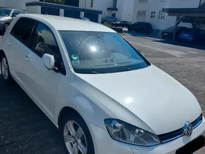 Gebraucht VW Golf VII Allstar 110 PS (80 kW) 2016 Weiß Limousine