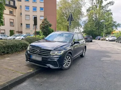 Gebraucht VW Tiguan R-line 150 PS (110 kW) 2021 Schwarz SUV