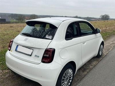 Gebraucht Fiat 500e Action 69 kW (95 PS) 2022 Weiß Kleinwagen