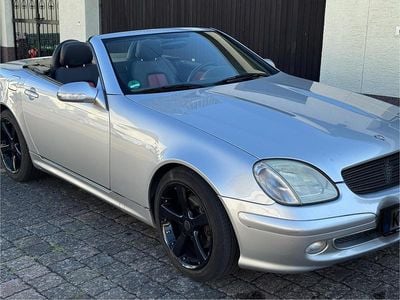 Gebraucht Mercedes SLK230 197 PS (144 kW) 2001 Silber Cabrio