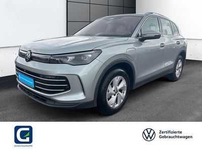Gebraucht VW Tiguan 203 PS (149 kW) 2025 Oyster silver SUV